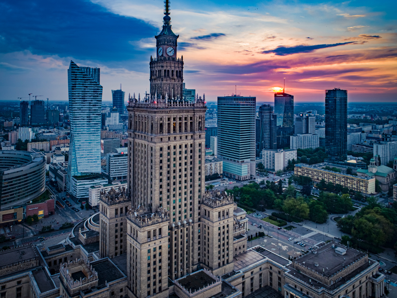 Warsaw University of Technology, Faculty of Administration and Social Sciences